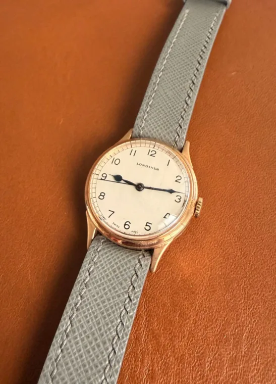 Longines Ref. 4830 — RAF 6B/159, caixa única em ouro